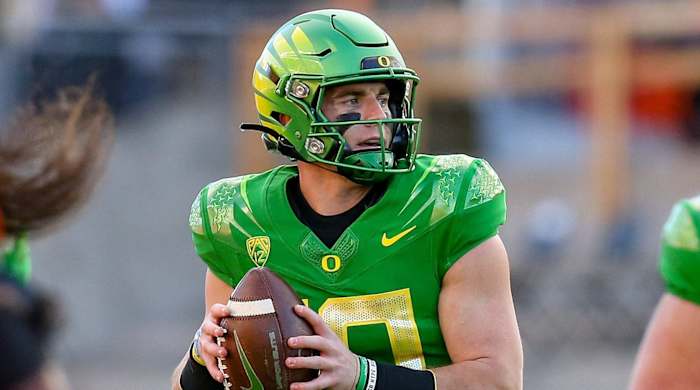 Oregon quarterback Bo Nix